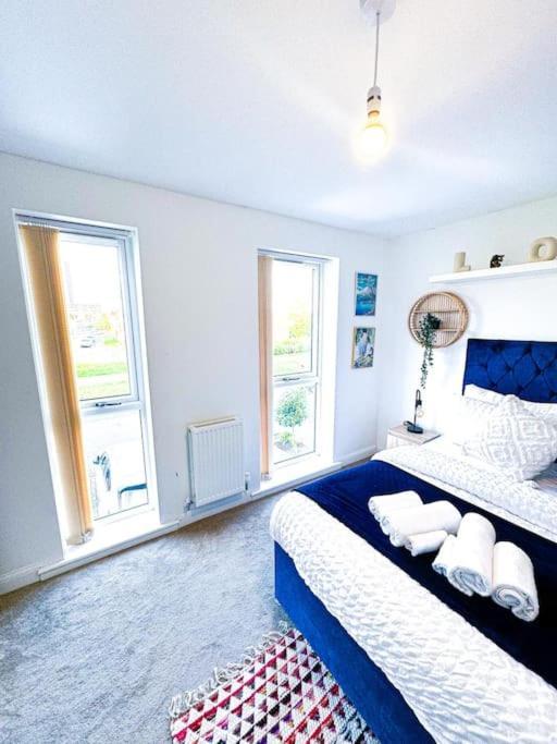 Birmingham Family Home: Spacious 3BR with Garden and Pet-Friendly Exterior photo